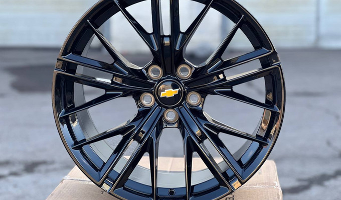  Разноширокие  R20  5x120  ЦО 66,9 Gloss Black