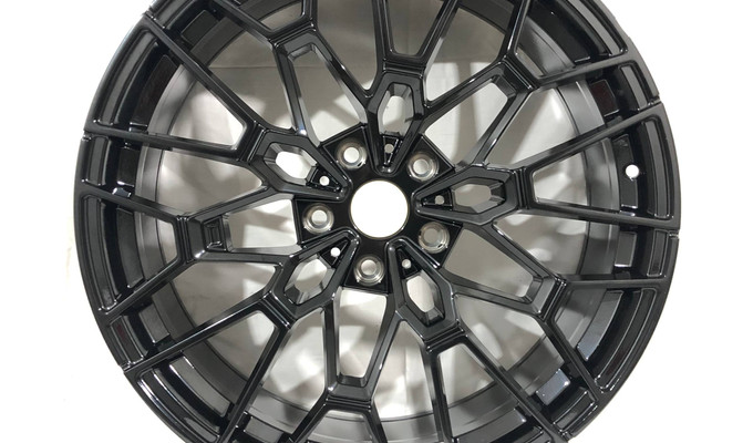Разноширокие  R20   5X120 72.6 BLACK
