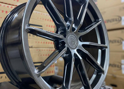 Разноширокие R20 5X112 66.6 HYPER BLACK