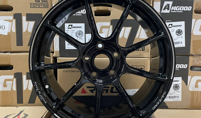 R18 8,5J 5x114,3 ET40 67,0 BLACK