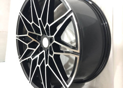Разноширокие R20 5X112 66,6 Black Machined Face