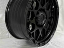  R17 8,5J 110 ET10 5x150 GLOSS BLACK