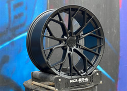 Sakura R20 8,5J ET30 5X112 66.6 SATIN BLACK