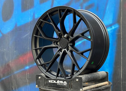 Разноширокие Sakura R20 5X112 66.6 SATIN BLACK