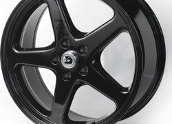 Разноширокие R20 5x120 ЦО 69,6 Gloss Black