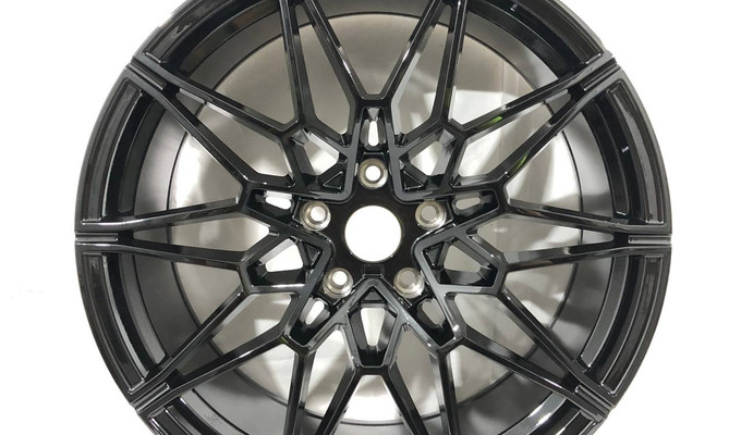 Разноширокие R20 5X112 66,6 GLOSS BLACK
