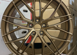 Flow Forged R20 9J 73,1 ET35 5x108 BRONZE