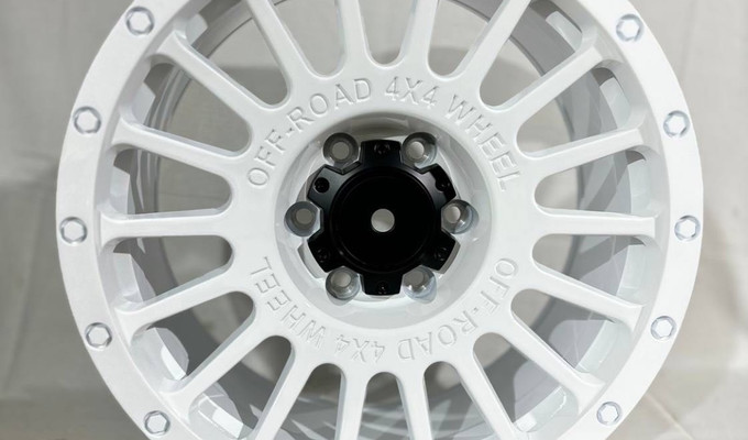  R17 8,5J ET0 110 6x139,7 WHITE