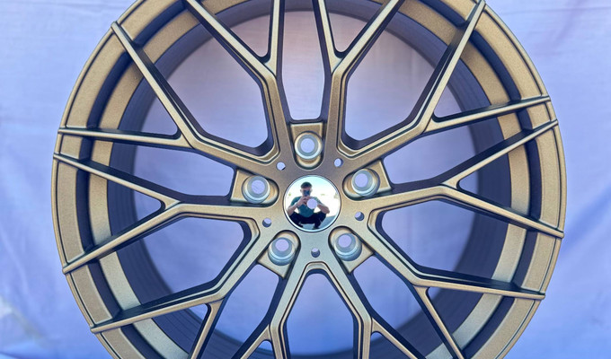  R19 8,5J ET35 73.1 5x108 SAND BRONZE