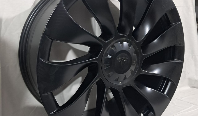 Tesla R20 9J ET34 5x114.3 ЦО 64,1 MATT B