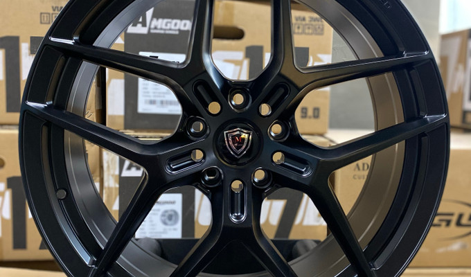 Flow Forged  R20 8,5J ET35 5X120 74.1 SATIN BLACK