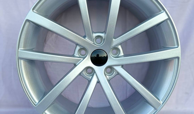  R18 8J 5x112 ET45 57,1 SILVER