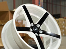 Разноширокие  R20   5x120 ЦО 74.1 white and black