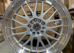 KS014 R18 8J ET20 5x100 / 5x113 / 5x112 / 5x114,3 73.1 LS