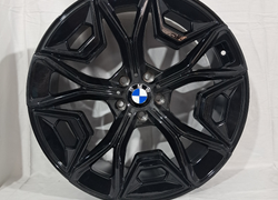 Разноширокие R20  5x112 ЦО 66,6 GLOSS BLACK