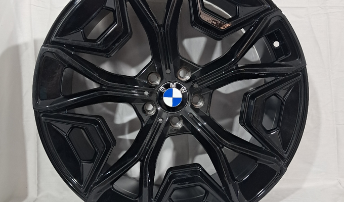 Разноширокие R20  5x112 ЦО 66,6 GLOSS BLACK