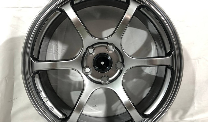Advan R18 8,5J ET38 5x100 73,1 Hyper Black