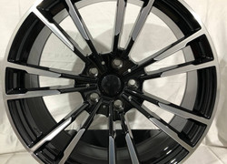   Разноширокие  BMW M5 R20  5x120  ЦО 72,6 Black Machined Face