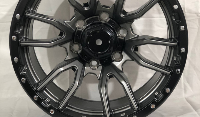 6098 R17 9J 6x139,7 ET10 110,1 Satin Gunmetal + Satin Black Lip + Chro