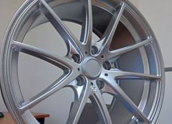 Rays R18 9J 5x114,3 ET35 73,1 HYPER SILVER + COATING