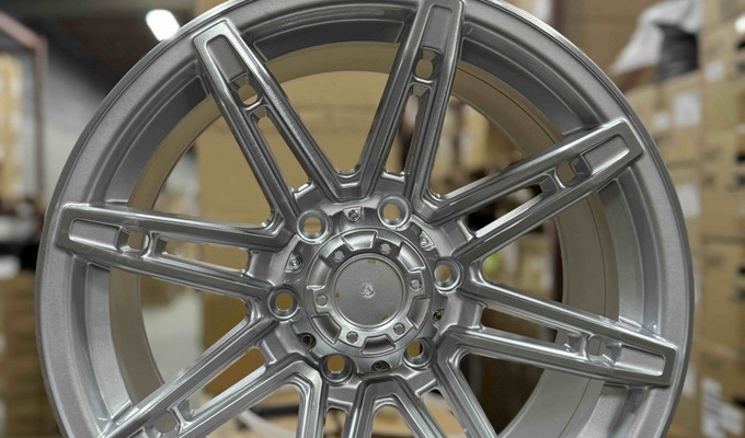   R17 9J 6x139,7 ET0 ЦО110 silver machine face