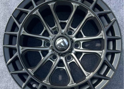  R17 9J 6x139,7 ET0 ЦО110 GLOSS grey+black lip