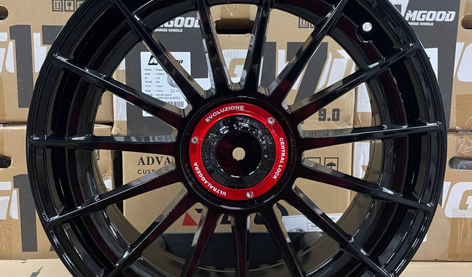 F9756 R19 8,5J ET45 5x100 / 5x112 73,1 GLOSS BLACK