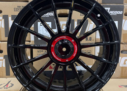 F9756 R19 8,5J ET45 5x100 / 5x112 73,1 GLOSS BLACK