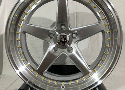 R18 8,5J 5x114,3 ET35 73,1 silver machined with gold rivet