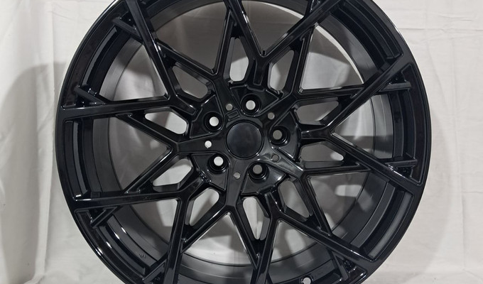 Разноширокие R20 5X112 66,6 BLACK