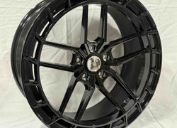 R20 9J 5x114,3 ET35 73,1 Gloss Black