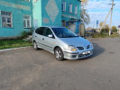 Nissan Almera Tino 2002 года