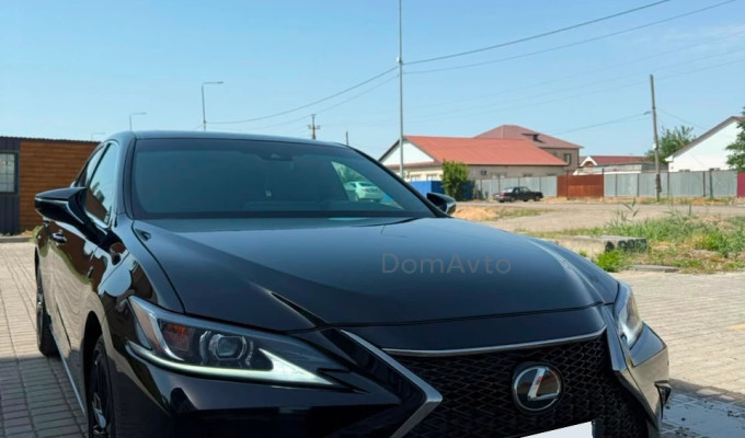Lexus ES 2023 года