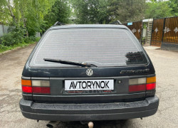 Volkswagen Passat 1990 года