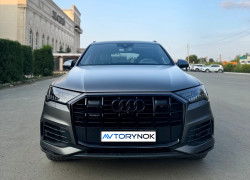 Audi Q7 2023 года
