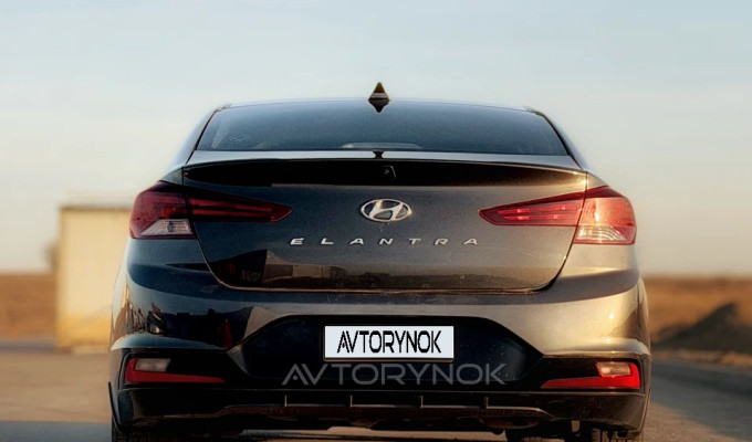 Hyundai Elantra 2020 года