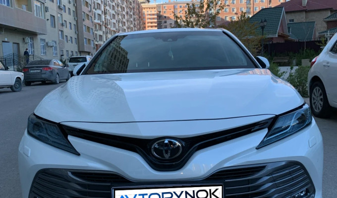 Toyota Camry 2019 года