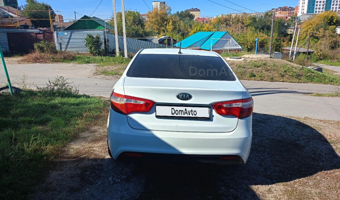 Kia Rio 2015 года