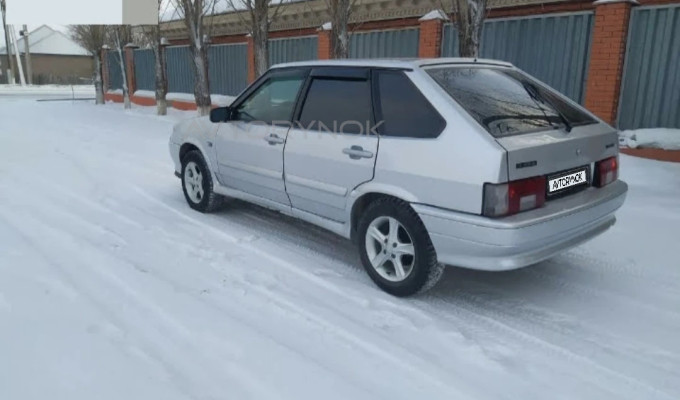ВАЗ (Lada) 2114 2013 года