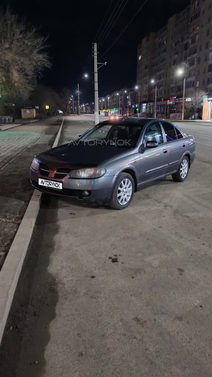 Nissan Almera, 2004