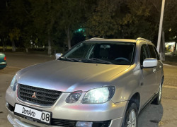 Mitsubishi Airtrek 2003 года