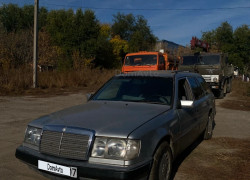 Mercedes-Benz E-Класс 1991 года