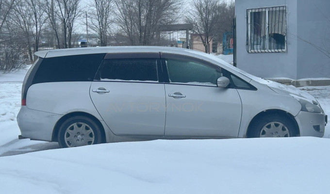 Mitsubishi Grandis 2004 года