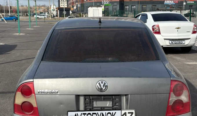 Volkswagen Passat 2003 года