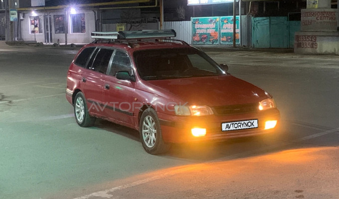 Toyota Carina E 1993 года