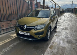 Renault Sandero 2015 года