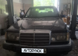 Mercedes-Benz E-Класс 1992 года