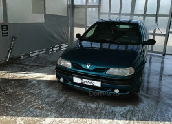 Renault Laguna 1998 года