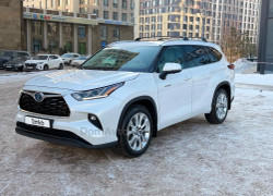 Toyota Highlander 2024 года