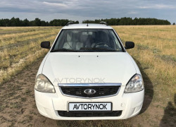 ВАЗ (Lada) Priora 2013 года